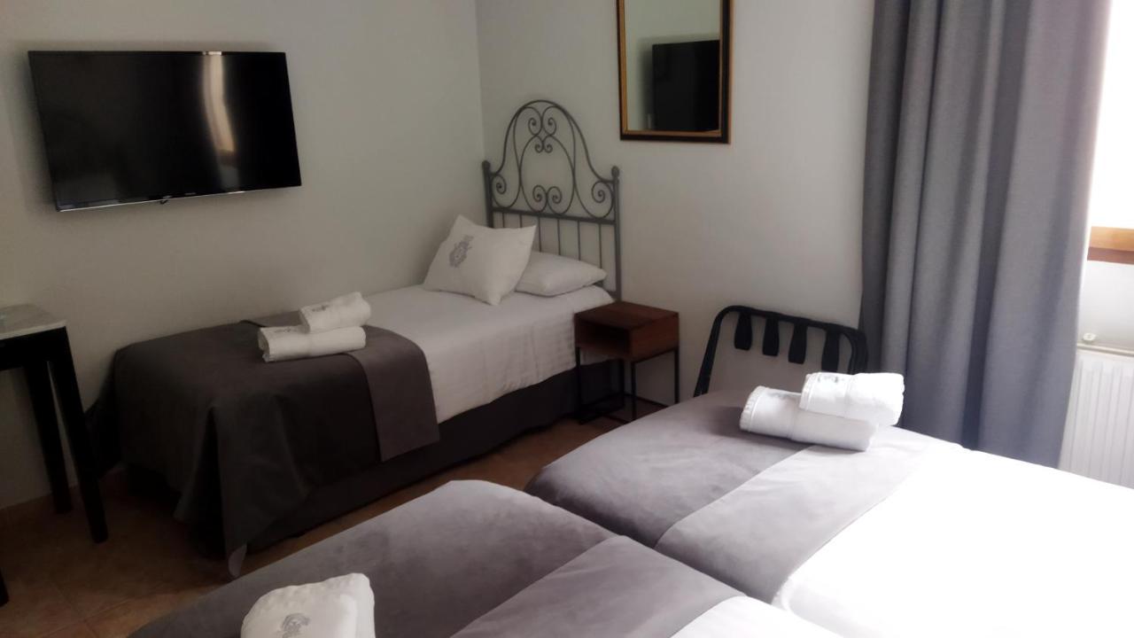 Hotel Monasterio De Tejeda Garaballa Buitenkant foto